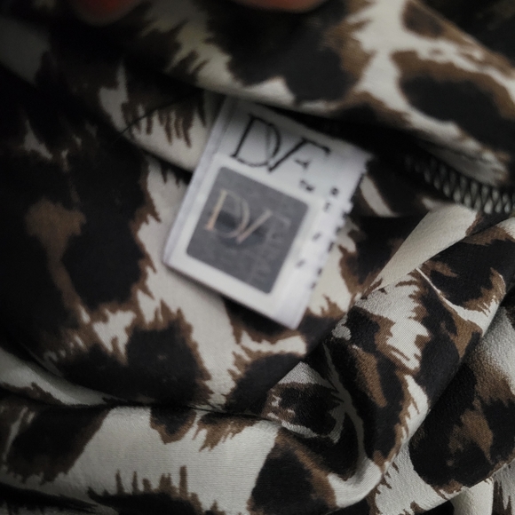 Diane Von Furstenberg DVF Prita Silk Animal Print Long Sleeve Shirtdress Size 0 - Picture 11 of 13